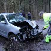 Lebensgefährlich verletztes Paar harrte Nacht im Wald aus