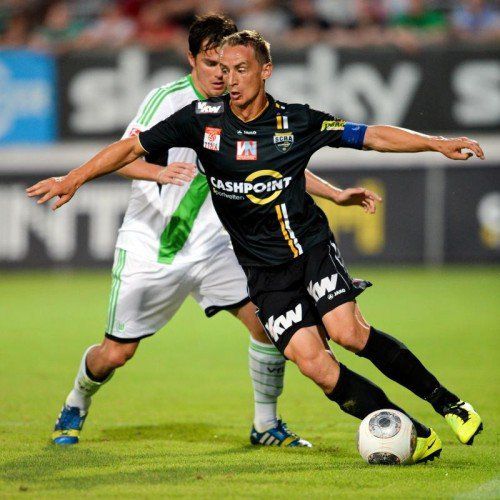 Goalgetter Hannes Aigner (32) verlängerte beim SCR Altach bis Sommer 2015. Foto: GEPa
