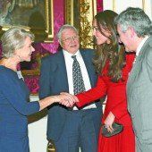 Britische Filmstars zu Gast im Königspalast