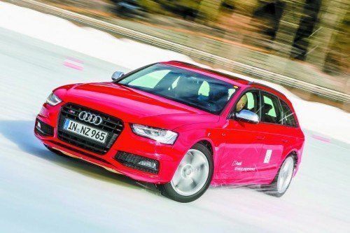 Highlight der „Audi Driving Experience“: Drifttraining auf der Eisbahn in Saalbach-Hinterglemm. Fotos: Audi