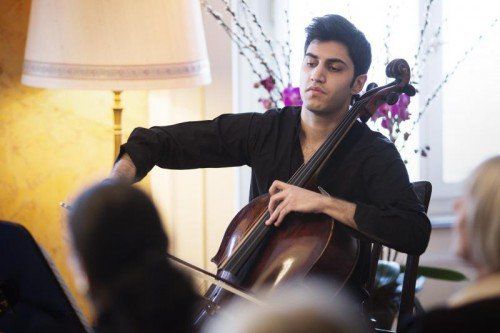 Kian Soltani, „Artist in Residence“, gilt als sonores Fundament des „Next-Generation“-Quartetts.  Foto: Nikolaj Lund & Next Generation  