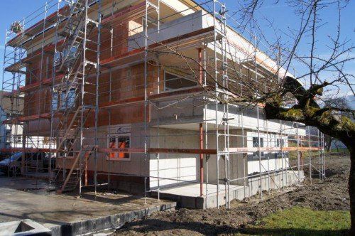 Kürzlich wurde die Fertigstellung des Rohbaus der Wohnanlage „Thomasbündt“ in Dornbirn gefeiert. Foto: eh