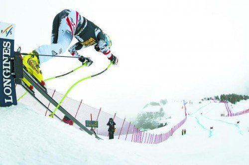 Regina Sterz fuhr sich mit einem zweiten Platz im Training in den Favoritenkreis für die Abfahrt in Crans Montana. Foto: ap