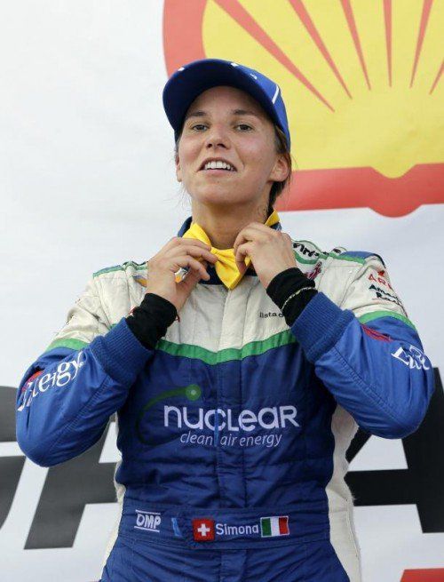 Simona de Silvestro (25) könnte bald in der Formel 1 fahren. Foto: ap