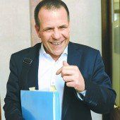 EU-Kommissar: FPÖ redet mit