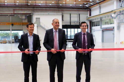 Thomas Bischof, neuer Leiter der Leuchtenwerke der Marke Zumtobel, CEO Ulrich Schumacher, Herwig Burtscher, neuer Werksleiter Dornbirn.
