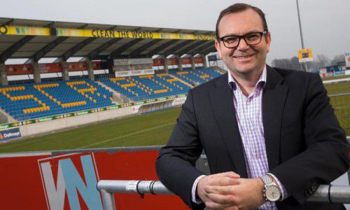 Christoph Längle, Geschäftsführer des SC Rheindorf Altach, im Schnabelholzstadion. In das Stadion wird laufend investiert. Fotos: VN/Hartinger