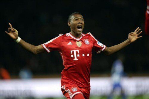 David Alaba bejubelt den nächsten Meistertitel mit dem FC Bayern. ap/2