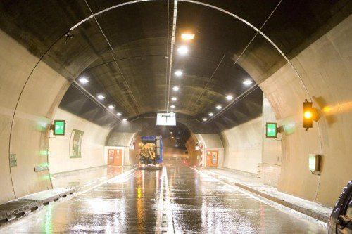 Der Citytunnel in Bregenz wird als erster Autobahntunnel mit der modernsten Hochdrucksprühnebelanlage ausgestattet. Foto: VN