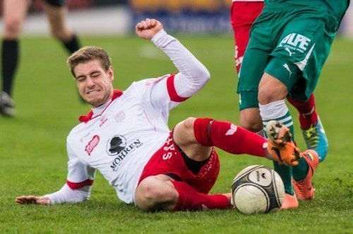 Der FC Dornbirn will heute gegen Leader Austria Salzburg keinen Zweikampf scheuen. Fotos: stiplovsek