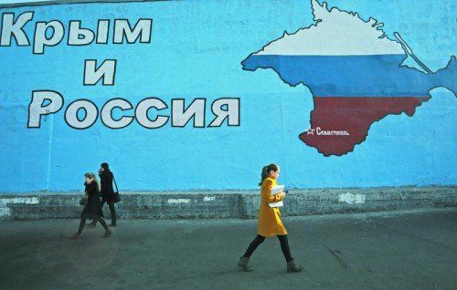 Die Krim-Karte auf Moskaus Straßen in russischen Farben: Der Verlust der Schwarzmeerhalbinsel bringt die Ukraine erneut in Turbulenzen. Foto: RTS