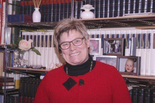 Die Wahl-Vorarlbergerin Colette Neyer-Thill übersetzt gerne technische Texte.  Foto: Hechenberger