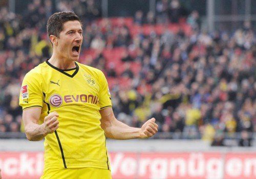 Dortmunds Goalgetter Robert Lewandowski erzielte nach einem beeindruckenden Solo das 0:2 in Hannover. Foto: gepa