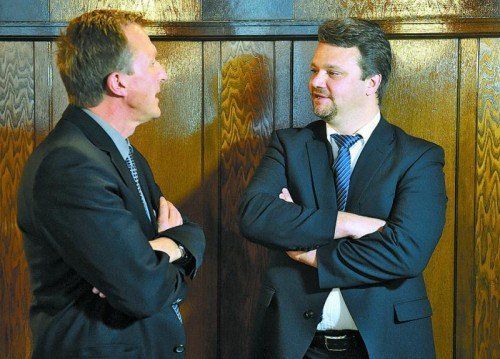 Erich Mayer (hier mit seinem Anwalt Martin Mennel, l.) hat auf eine Aufhebung des Urteils gehofft. Fotos: APA