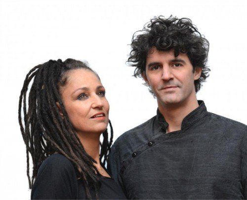 Erster Programmhöhepunkt 2014 auf Schloss Amberg ist das Gastspiel des preisgekrönten „WORTFRONT“-Duos Sandra Kreisler und Roger Stein. foto: veranstalter