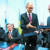 EU besiegelt Pakt mit der Ukraine