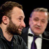 Kirill Petrenko wird vom Publikum getragen