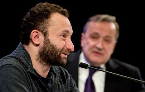 Kirill Petrenko und Intendant Nikolaus Bachler. FOTO: EPA