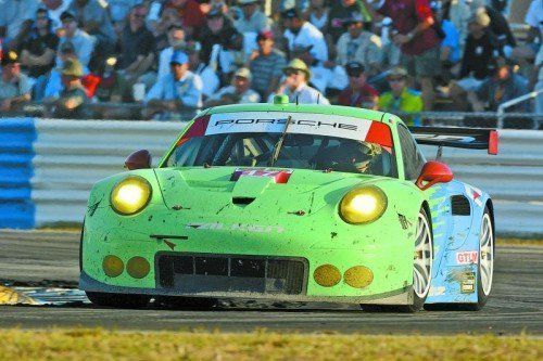 Mit Platz fünf in die Saison gestartet: Marco Holzer im nagelneuen Porsche 911 RSR. Foto: porsche