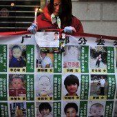 Chinesische Polizei befreit Hunderte Babys