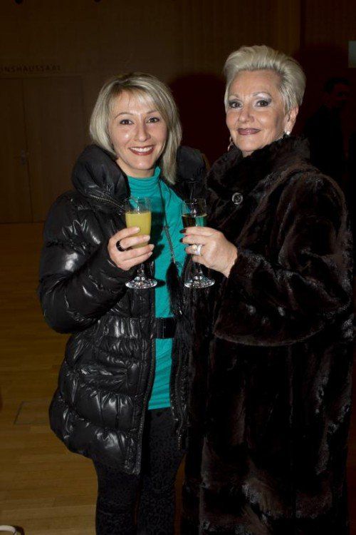 Nadine (l.) und Hildegard
Themessl.