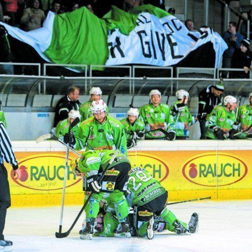 Sieg oder Saisonende. Der EHC Bregenzerwald muss heute gegen Gröden gewinnen, dann winkt morgen noch eine Heimpartie. Foto: stiplovsek