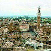 Die mittelalterliche Kleinstadt Siena