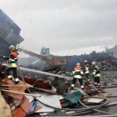 Großbrand legt Möbelhaus in Weiler in Schutt und Asche