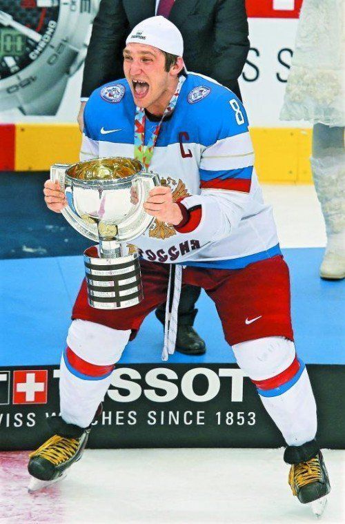 Alexander Owetschkin ist erleichtert. Nachdem es in Sotschi nichts mit Olympia-Gold wurde, darf er den WM-Titel feiern. Foto: reuters