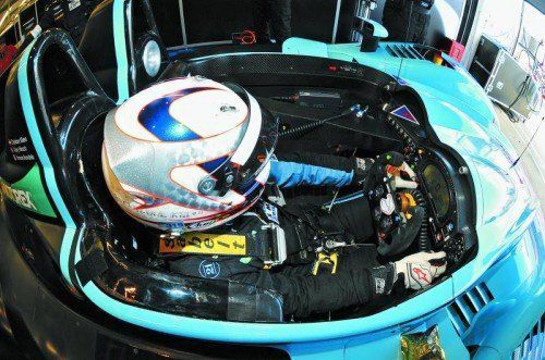 Alle Knöpfe startbereit: Christian Klien peilt mit seinen Teamkollegen in Imola den Sieg an. Foto: visionsport agency