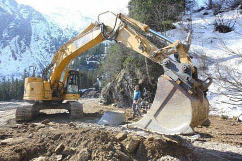 Auch an der Straße auf die Silvretta wird gebaut.  Foto: VN/HB