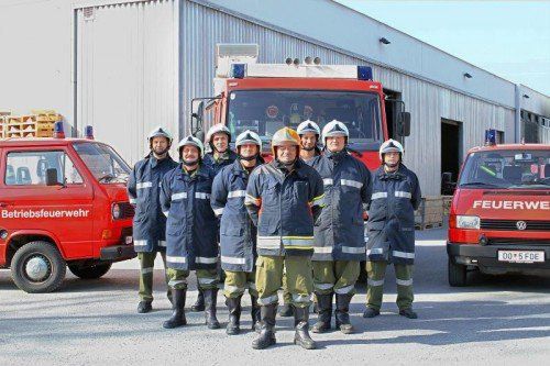 Die Betriebsfeuerwehr besteht aus 41 Mitgliedern, von denen 32 aktiv tätig sind. Foto: Zumtobel Group