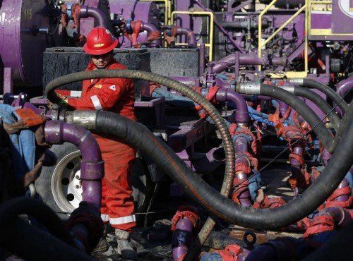 Fracking-Bohrstelle in den USA: In Bern bricht die SEAG die Debatte frisch vom Zaun. Foto: AP