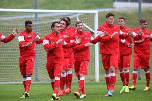 Gute Laune beim ÖFB-Team im Trainingslager in Seefeld. Michael Liendl (zweiter v. l.) brennt auf seinen ersten Einsatz. Foto: gepa