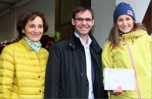 Nadine Wallner freute sich über den Besuch von Sport-Landesrätin Bernadette Mennel und Landeshauptmann Markus Wallner.