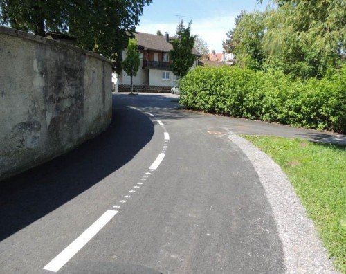 Neue Markierungen im Bregenzer Sandgrubenweg.