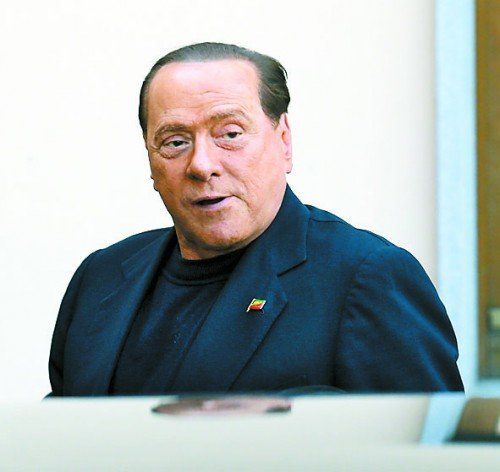 Silvio Berlusconi beim Dienstantritt in Mailand. Foto: Reuters