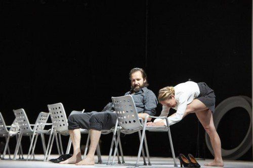Szene aus „Matto regiert“ nach Friedrich Glauser am Zürcher Schauspielhaus. Foto: Matthias Horn