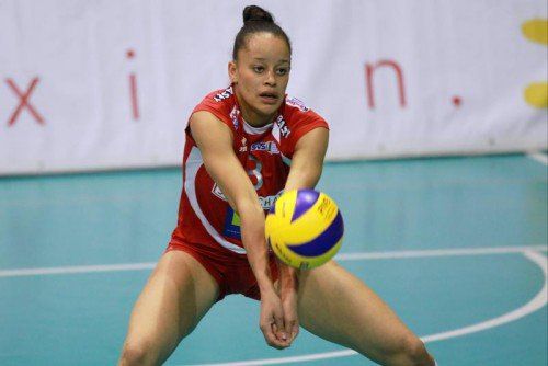 Lisa Chukwuma ist mit Schwechat Titelverteidiger im ÖVV-Cup. GEPA