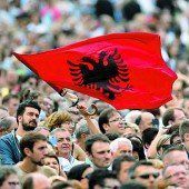 EU geht auf Albanien zu