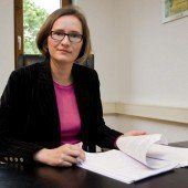 Weibliche Security in Regionalzug bedroht