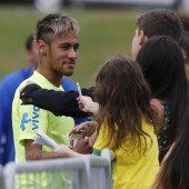 Neymar glänzt als Goldköpfchen im Training