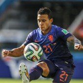 Depay führt Holland spät zum Sieg