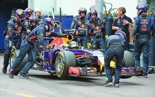 Der Red-Bull-Rennstall hat wegen Motorenpartner Renault viel Arbeit mit dem Boliden von Sebastian Vettel. Foto: apa