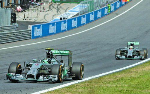 Die Silberpfeile dominierten auch in Spielberg: Nico Rosberg gewann vor Lewis Hamilton. Foto: gepa