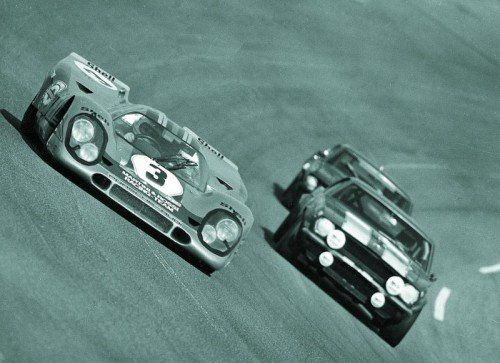 Eines der letzteren Rennen von Rudi Lins: mit dem Porsche 917 in der Steilkurve von Daytona 1971. Fotos: noger