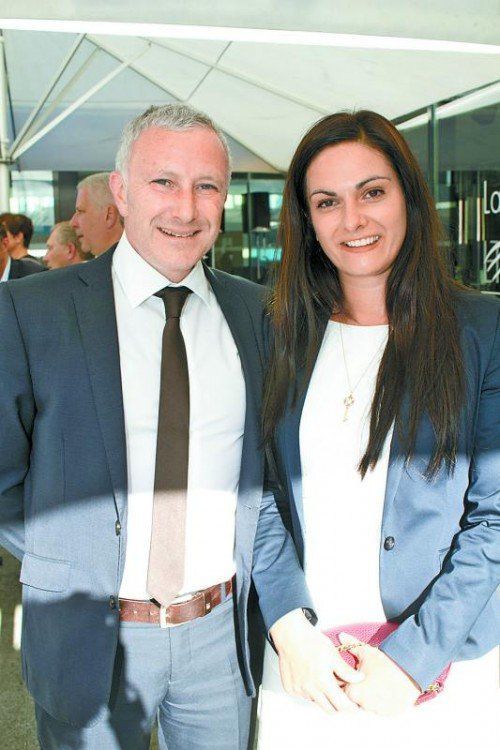 GF Jürgen Rainalter mit Nina (Getzner Werkstoffe).