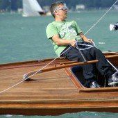 Ein Schiffbauer und Segler