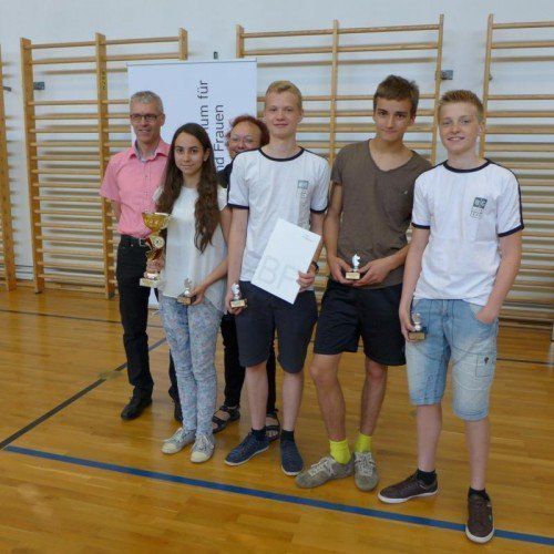 Oberstufe BG Dornbirn (v. l.): Reinhard Forster, Aydan Bas, Enno Proyer, Laslo Nussbaumer und Vincent Nussbaumer. Fotos: Privat