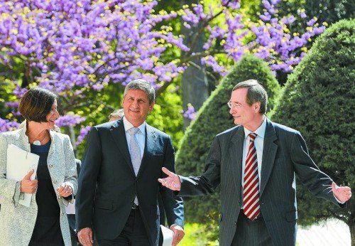 ÖVP-Spitze (v.l.): Arbeitnehmerbund-Obfrau Mikl-Leitner, Parteichef Michael Spindelegger und Wirtschaftsbund-Obmann Christoph Leitl. Foto: APA